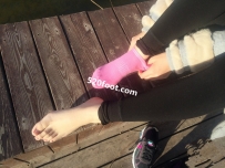 DY023С��Ů�ķۺ������£�һ˫�����İ�������[69P]