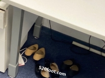 ץ��ʱ������һ��Ůͬ�µĹ����ڸ߸����ź�����