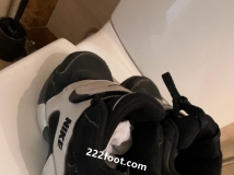 Ů�ѹ��۵����࣬�մӽ������ܲ��������ͣ������㺹��С���ӻ�����